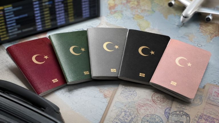 Türkiye’de pasaport türleri: Bordo, yeşil, gri ve siyah pasaport kimlere veriliyor? 5 Türkiye’de Pasaport Türleri 2026: Bordo, Yeşil, Gri ve Siyah Pasaport Kimlere Verilir?