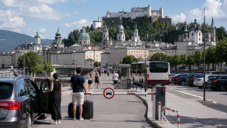 Araçla Salzburg gezisi planlayanlar dikkat: Yazın tarihi merkeze turist aracı alınmayacak
