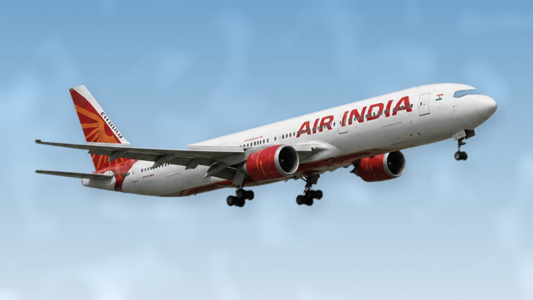 Air India uçuşunda irtifa kaybı haberini temsil eden Air India yolcu uçağı