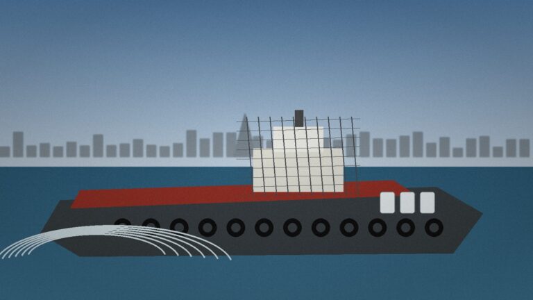 Karadeniz gemilerinde dron savunması için ağ, lastik ve su tankı taşıyan ticari tanker