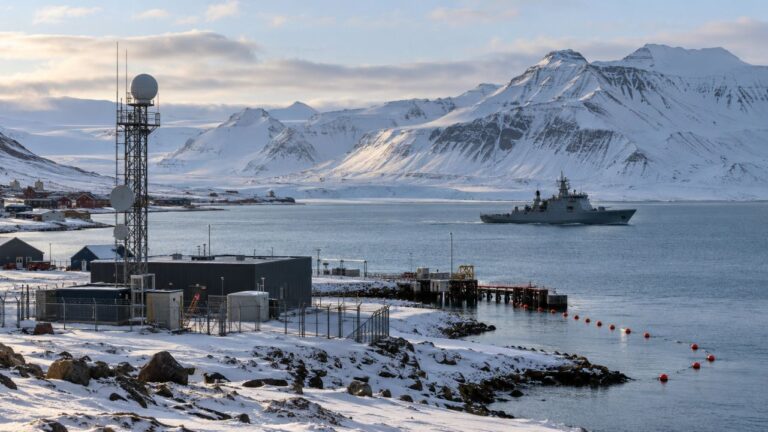 Svalbard Rusya gerilimi