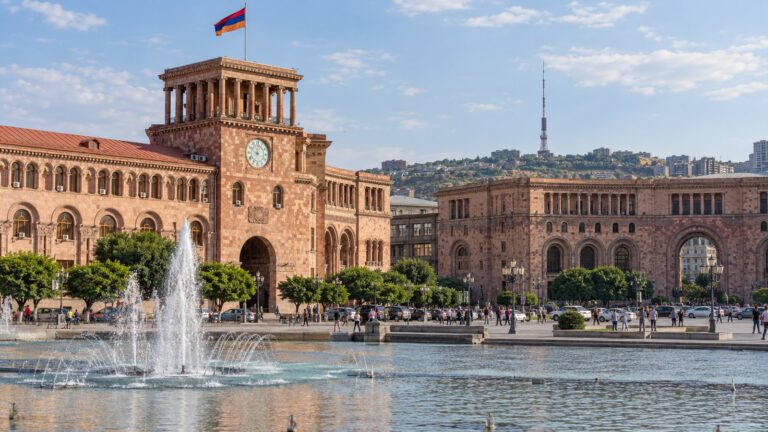 Ermenistan vatandaşlığı için ikamet şartı gündemde: Yasa taslağı son aşamada