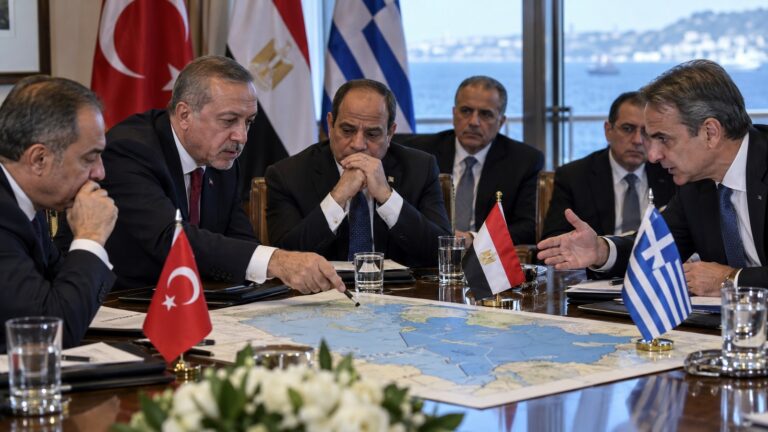 Yunanistan’dan Ankara’nın Mısır teklifine yanıt: Deniz alanları pazarlık konusu değil